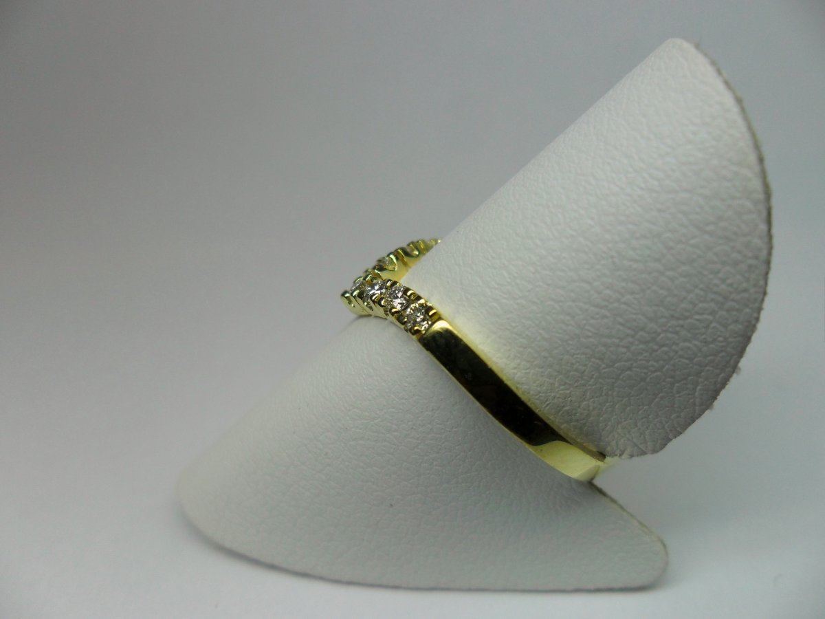 V alliance ring small